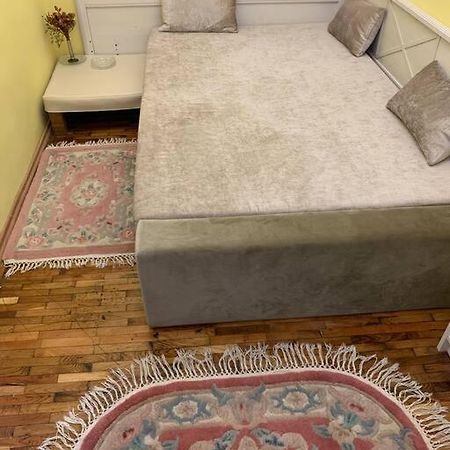 Central Location For One Person Budapest Ngoại thất bức ảnh