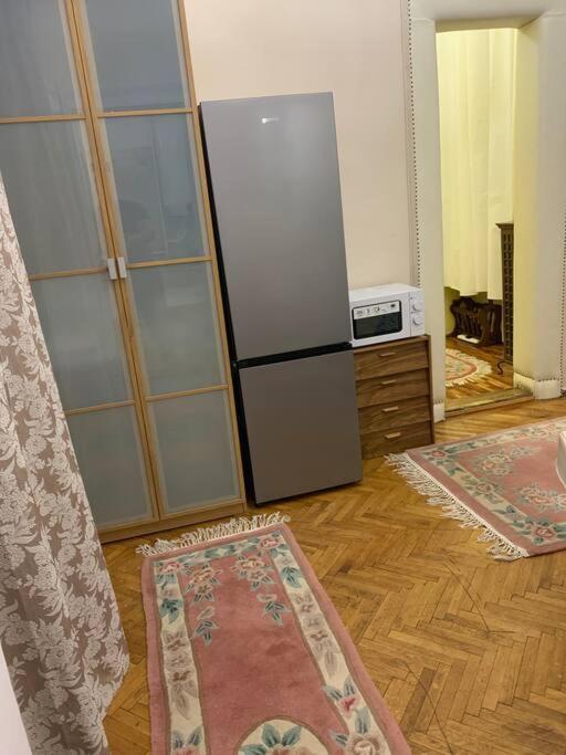 Central Location For One Person Budapest Ngoại thất bức ảnh