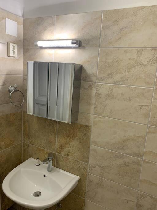 Central Location For One Person Budapest Ngoại thất bức ảnh